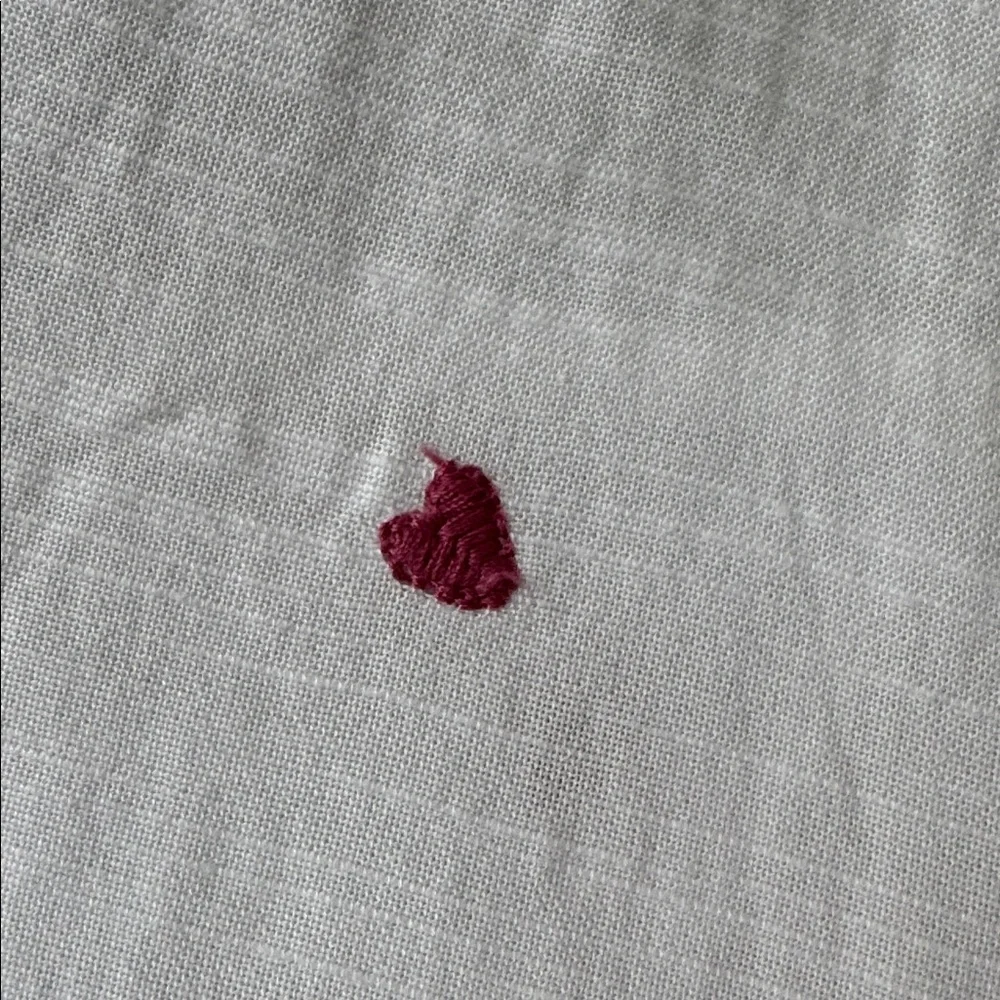 Lauren Conrad Embroidered Heart Blouse NWOT - Picture 3 of 5